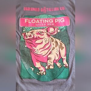 Bahamas Distilling T-shirt Size M